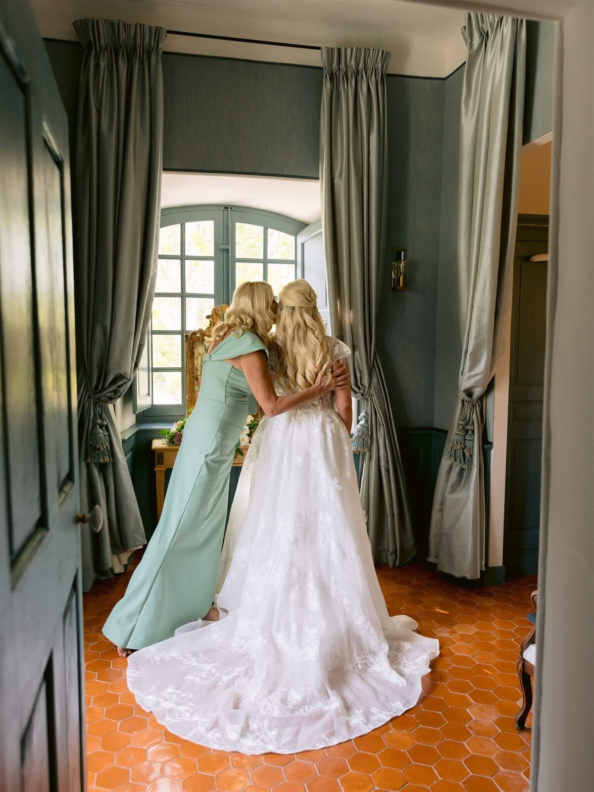 Diane Sotero Photography_Destination Wedding_Chateau De Fonscolombe_Provence_France_0146