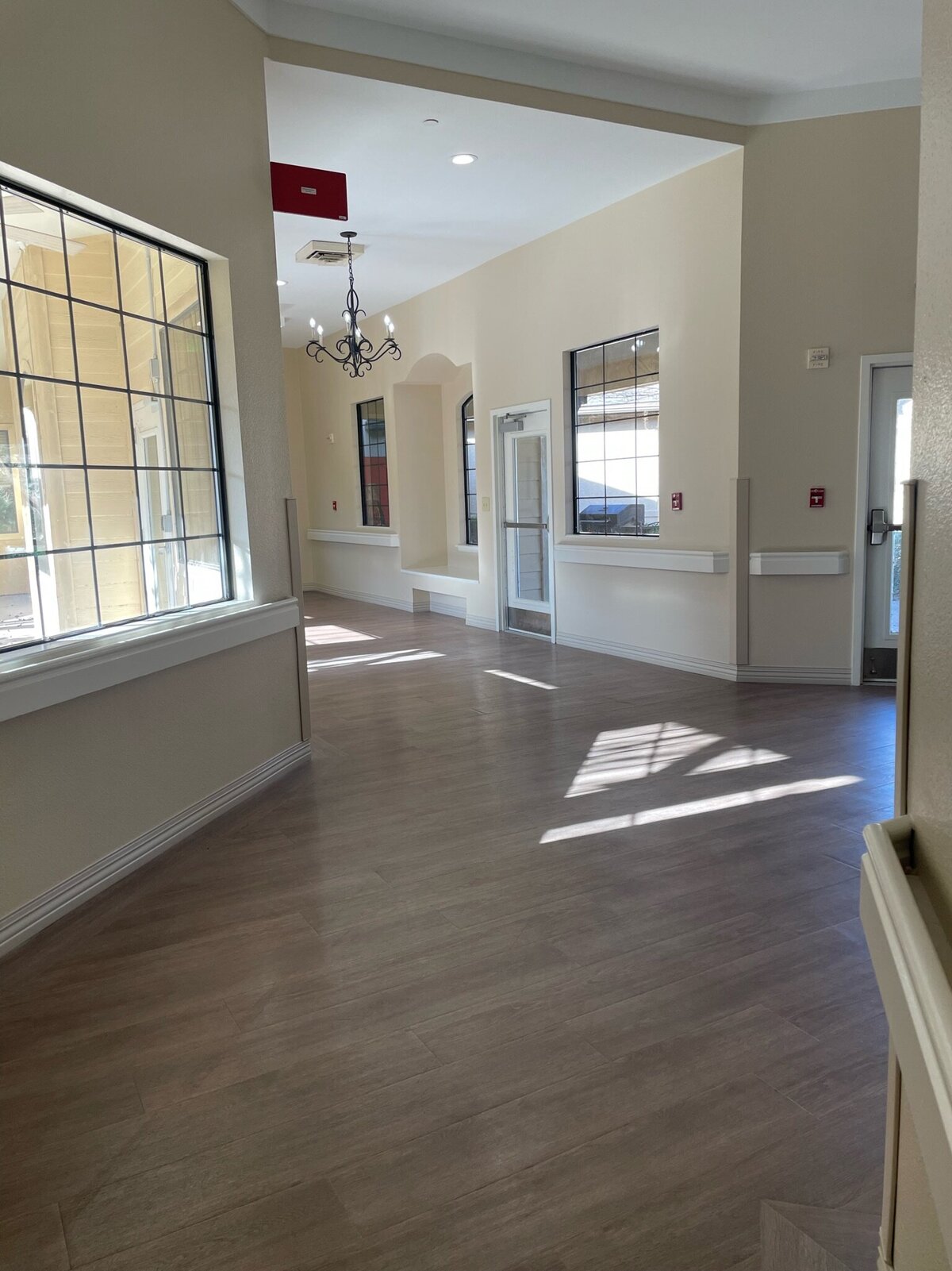 stone-oak-care-center-dining-hallway-paint-finish