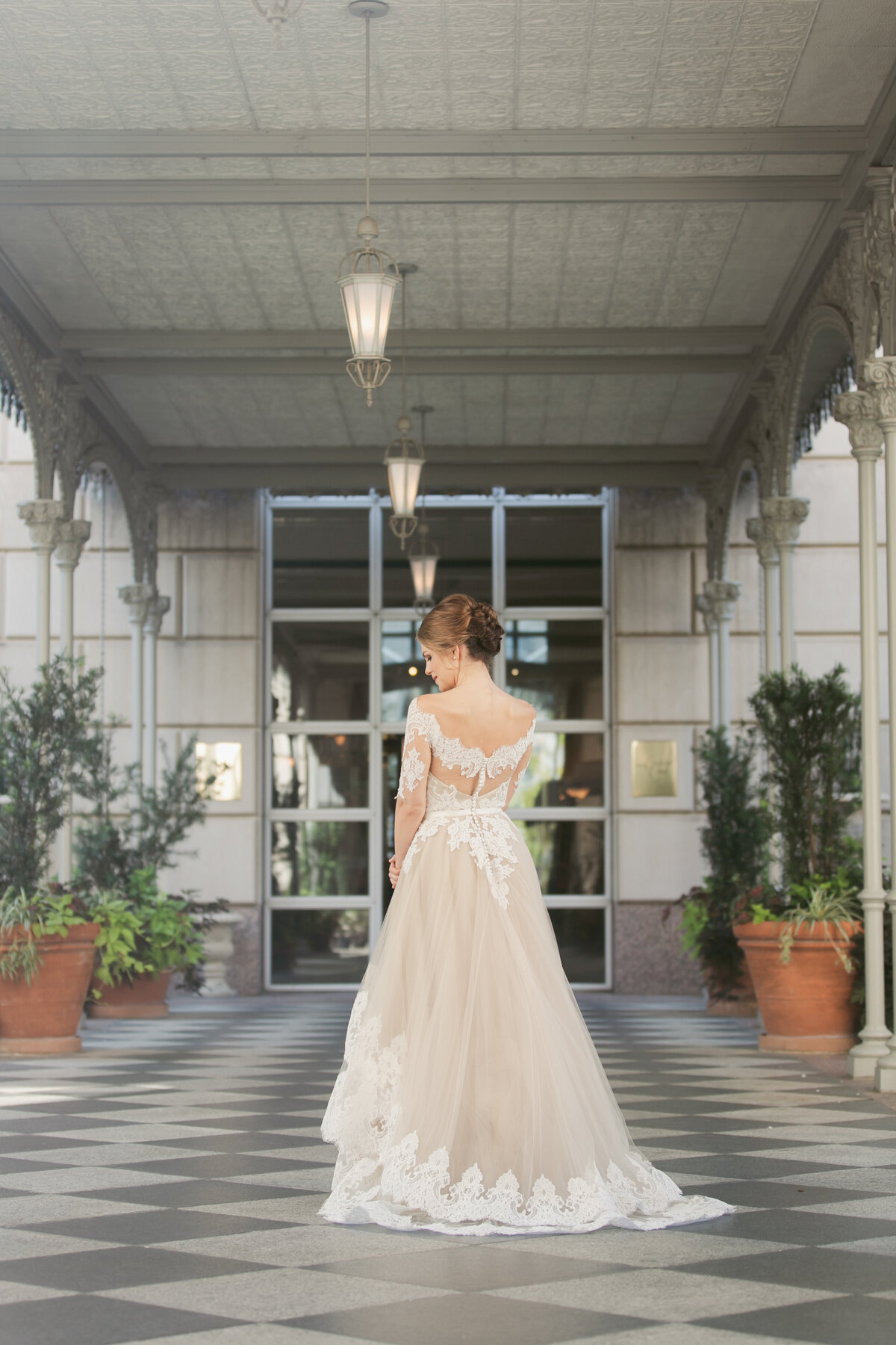 Bridal portraits at hotel crescent dallas