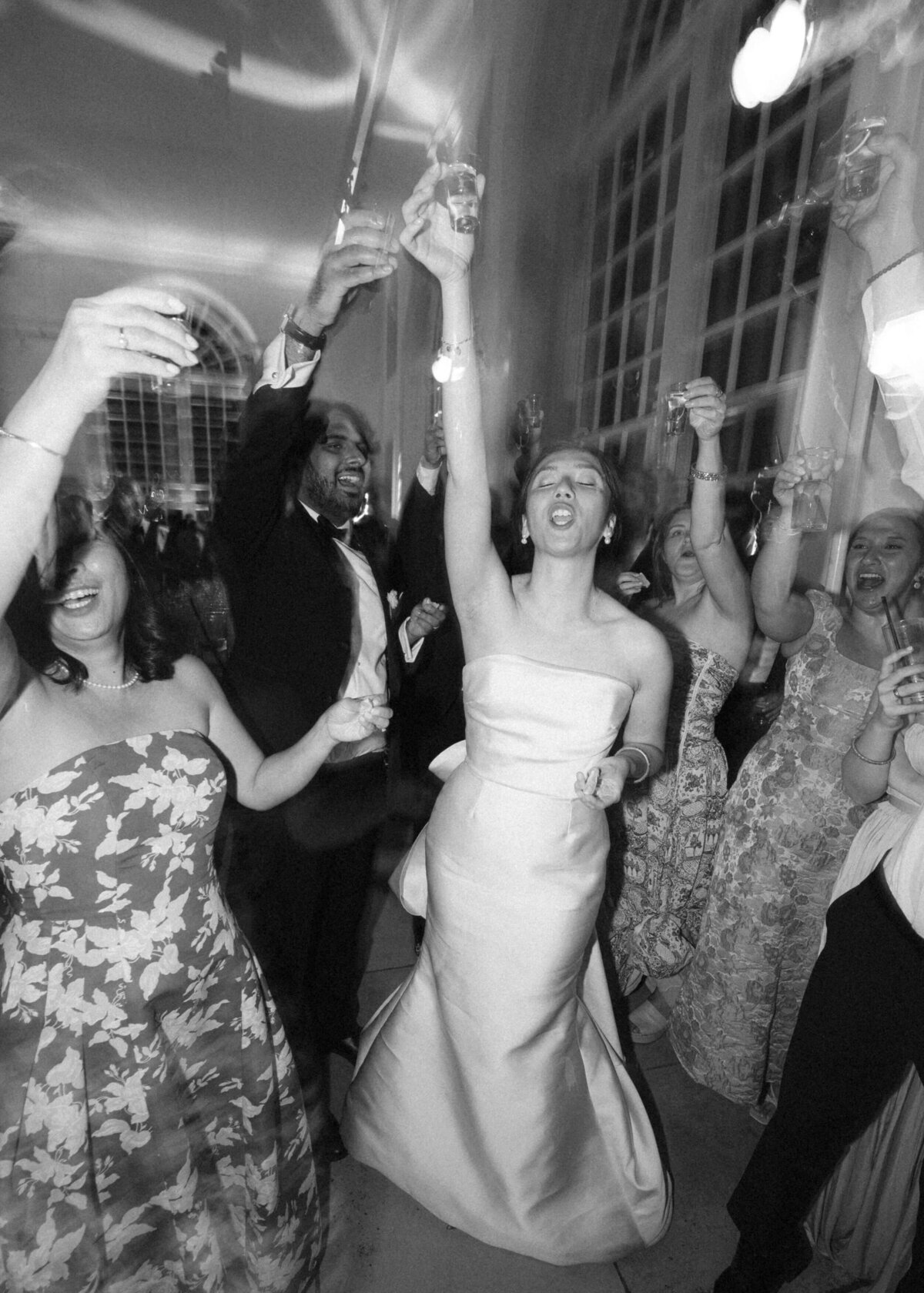 Anna-Vish-Wedding-Kew-Gardens-Chloe-Lowe-Photography-839