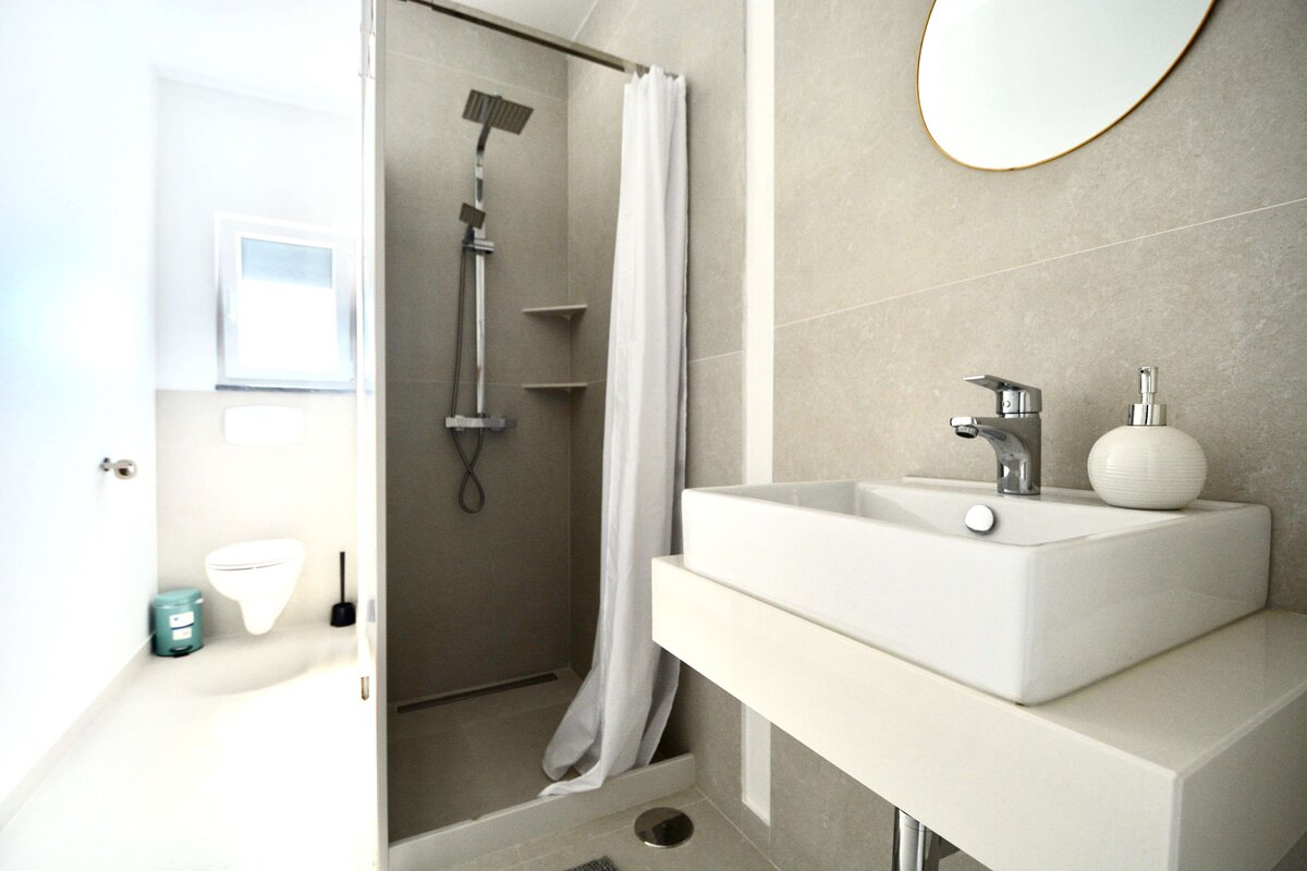 Villa 45 Bathroom 3