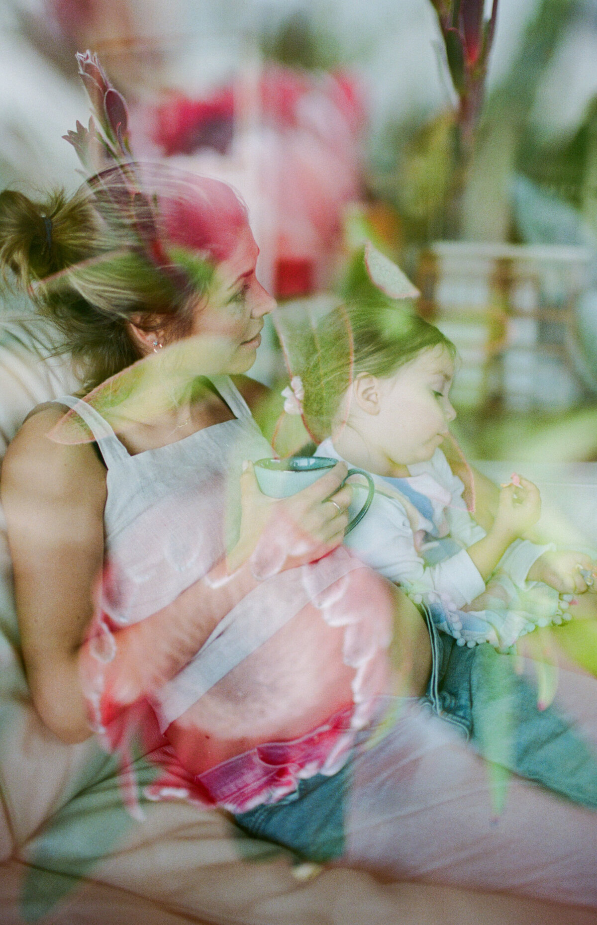 torquay-beach-in-home-maternity-family-photoshoot-on-film-Bobby-Dazzler-Photography-31