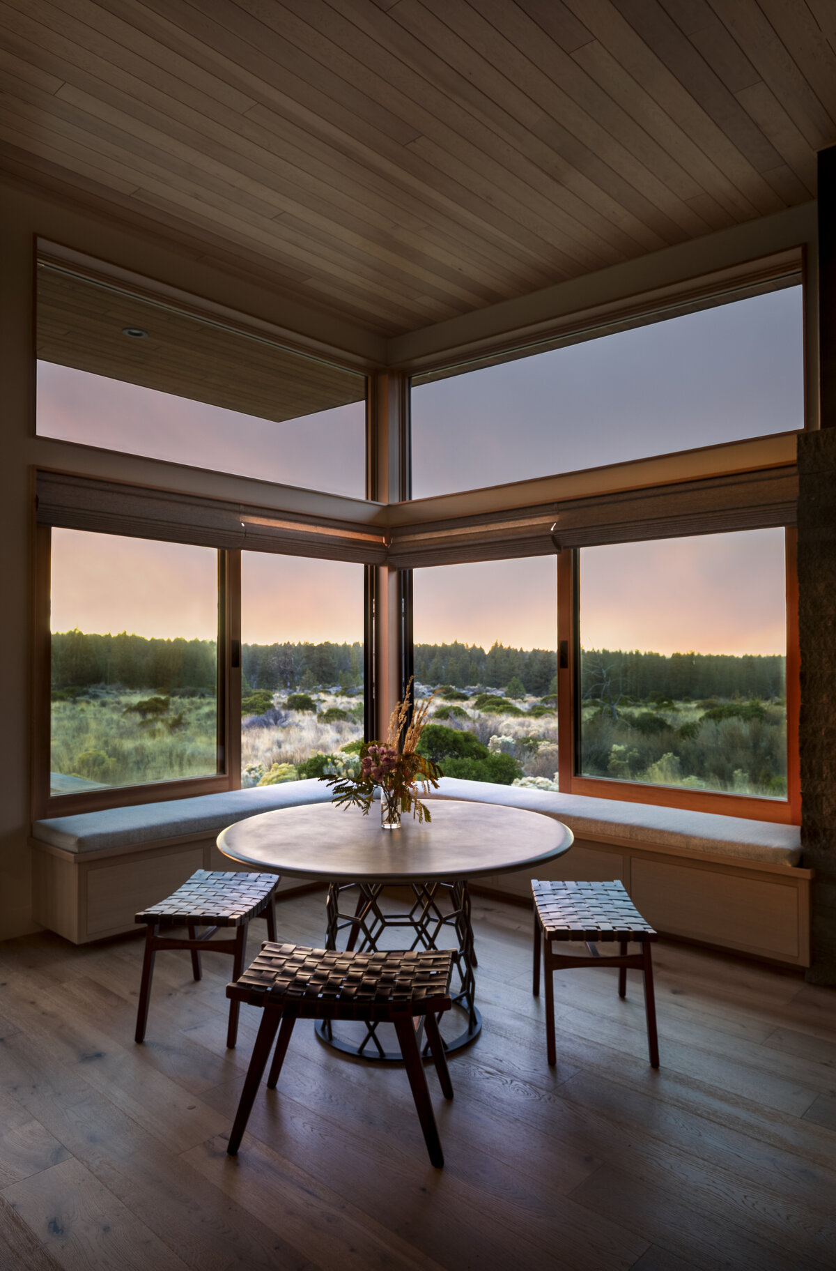 modern-minimal-indoor-outdoor-room-wood