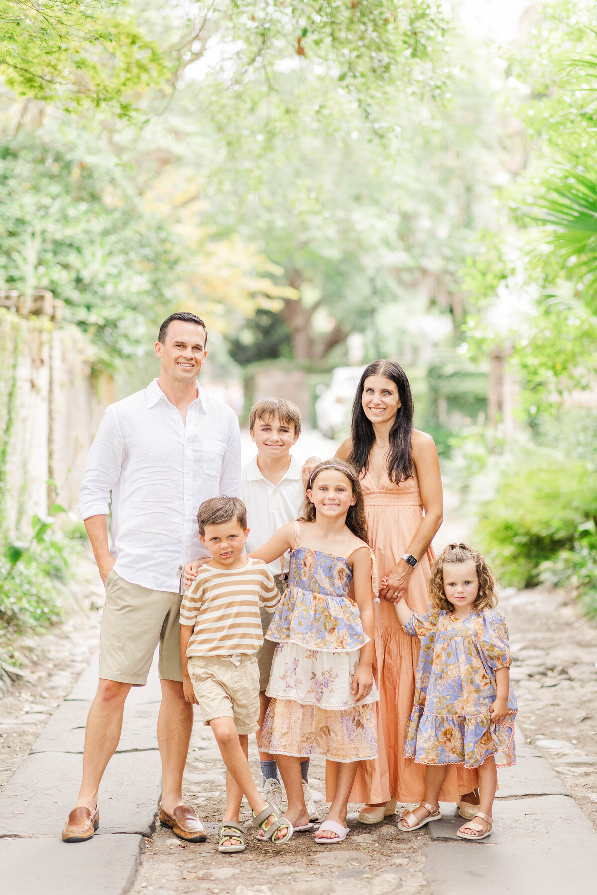 family-session-vacation-charleston-rainbow-row-east-bay-downtown-nicole-fehr-photography-lowndes-grove-26
