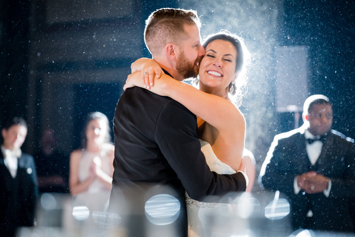 candid creative wedding photos carnegie museum