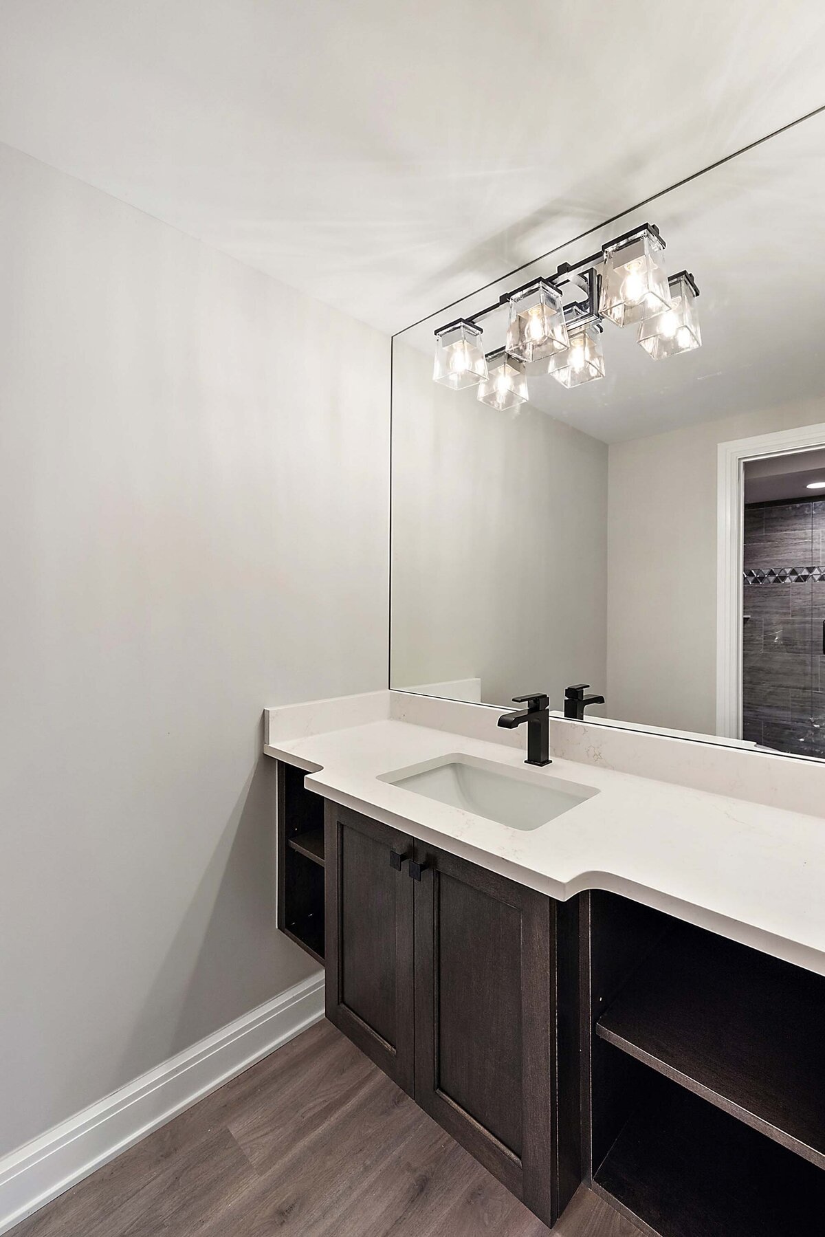 6655 Roseberry Interior-52