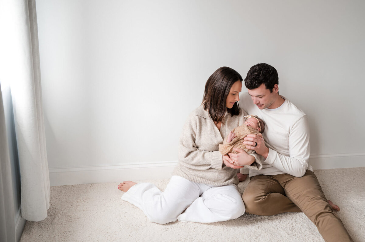 Detroit-Area-Newborn-Photographer-811
