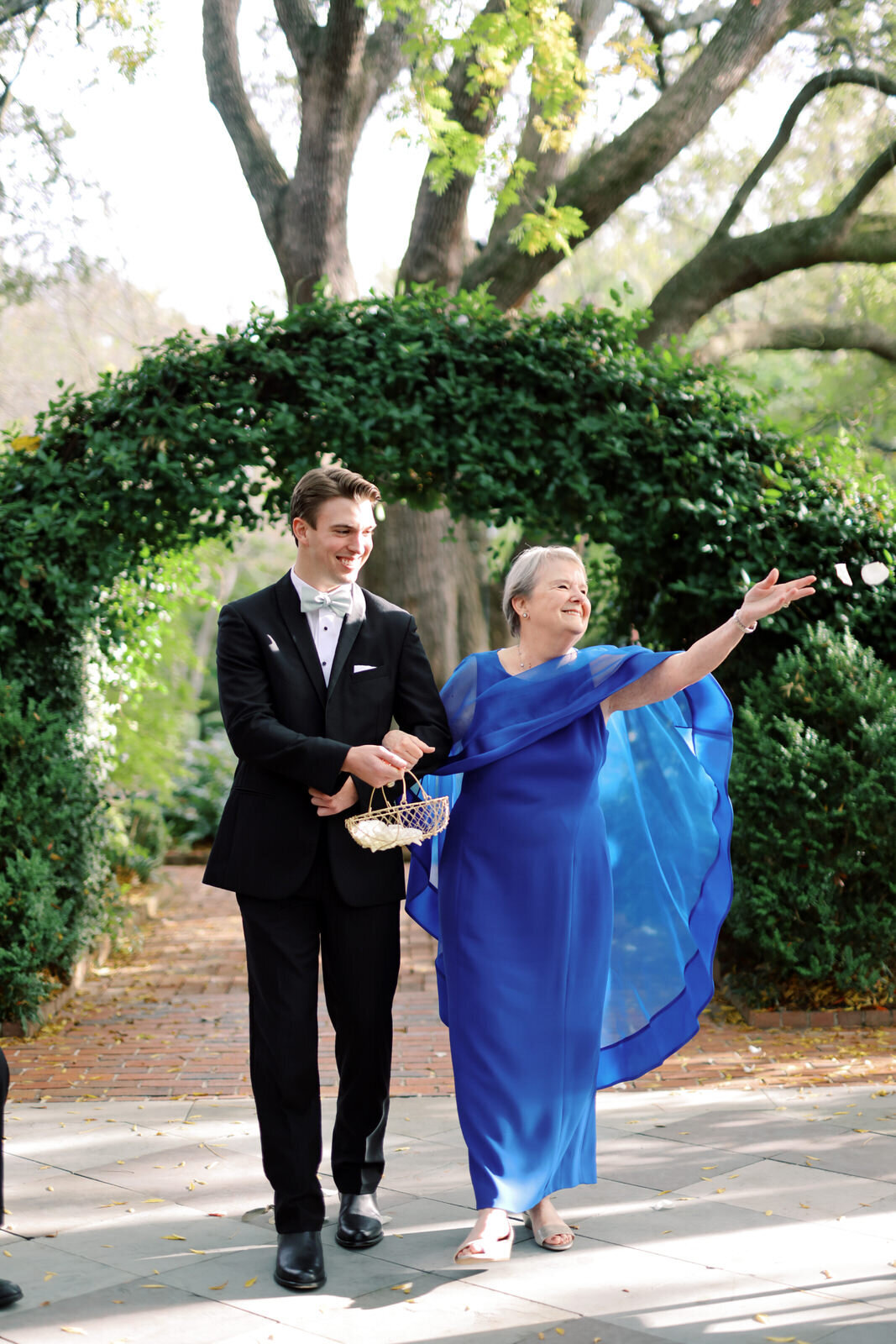 Charleston Wedding Photographer Photographs a Lace House Wedding 34