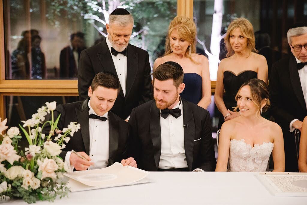 Carly-and-Gabe-Philadelphia-wedding-Barnes-Foundation11