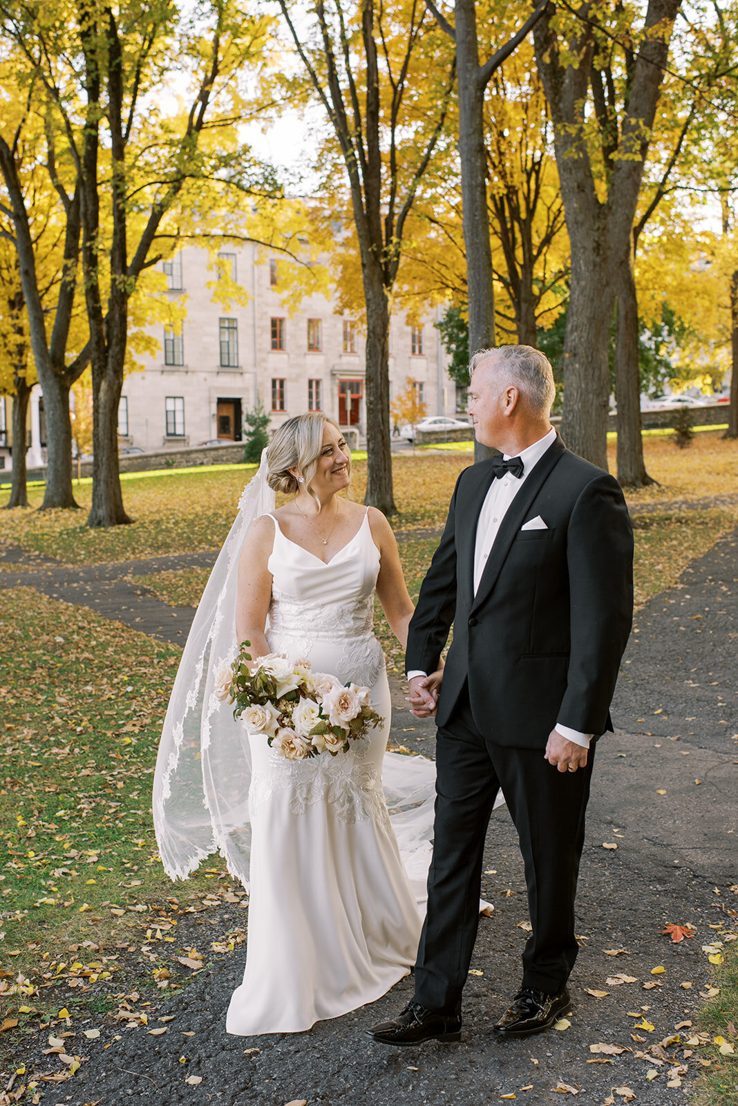 minted-photography-okanagan-kelowna-destination-wedding-photographer-rick-maria-wedding-fairmont-chateau-frontenac-quebec-45