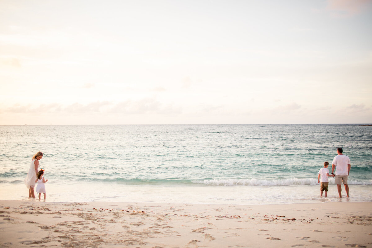EboniRobyn-Family-Cove-Atlantis-ParadiseIsland-Tiffany-Nassau-TheBahamas-88