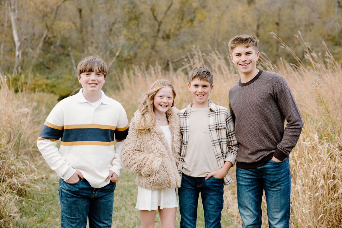 christina_ney_photography_wedding_engagement_lifestyle_photographer_dubuque_iowa_wedding_planning_assistance_adventurous_bold_laidback Family Photography25