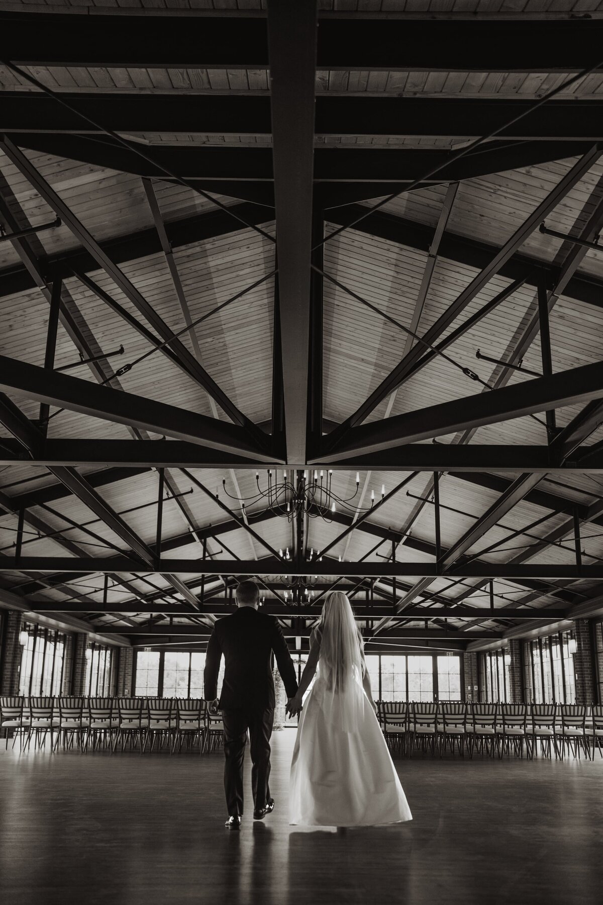 bride-groom-venue-portrait-wedding