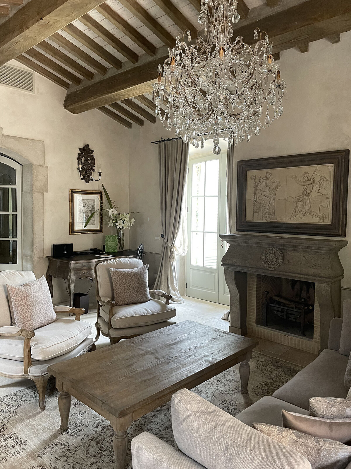 Borgo-Santo-Pietro-Willow-and-Oak-Events-BTS-22