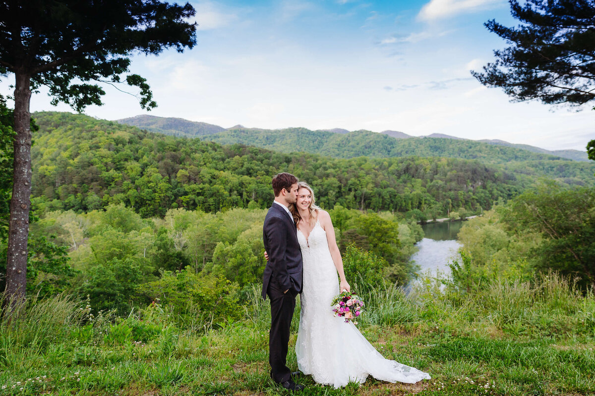 Paint-Rick-Farm-NC-Elopement-10
