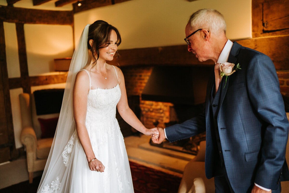 wedding-photographer-somersbury-barn-surrey-zoecphotography-buckinghamshire-8