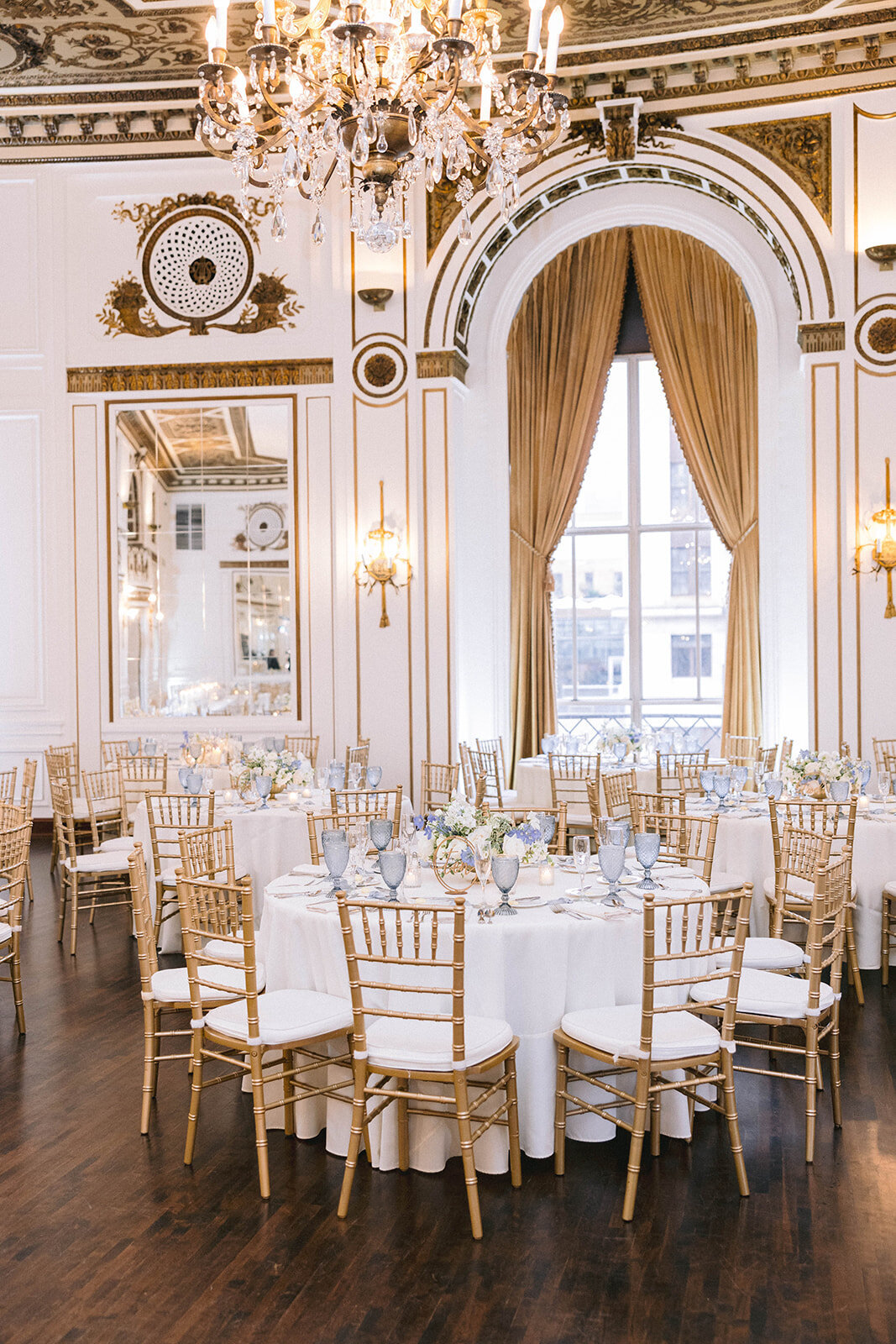 ColonyClubWeding_PhoebeandJake_AliciaFrancesPhotography01 (955)