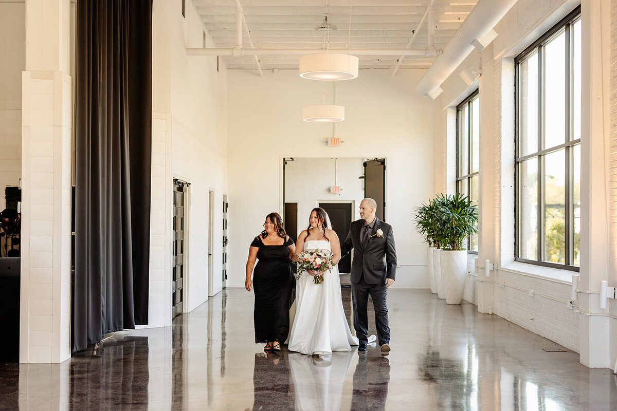 urban-daisy-wedding-1