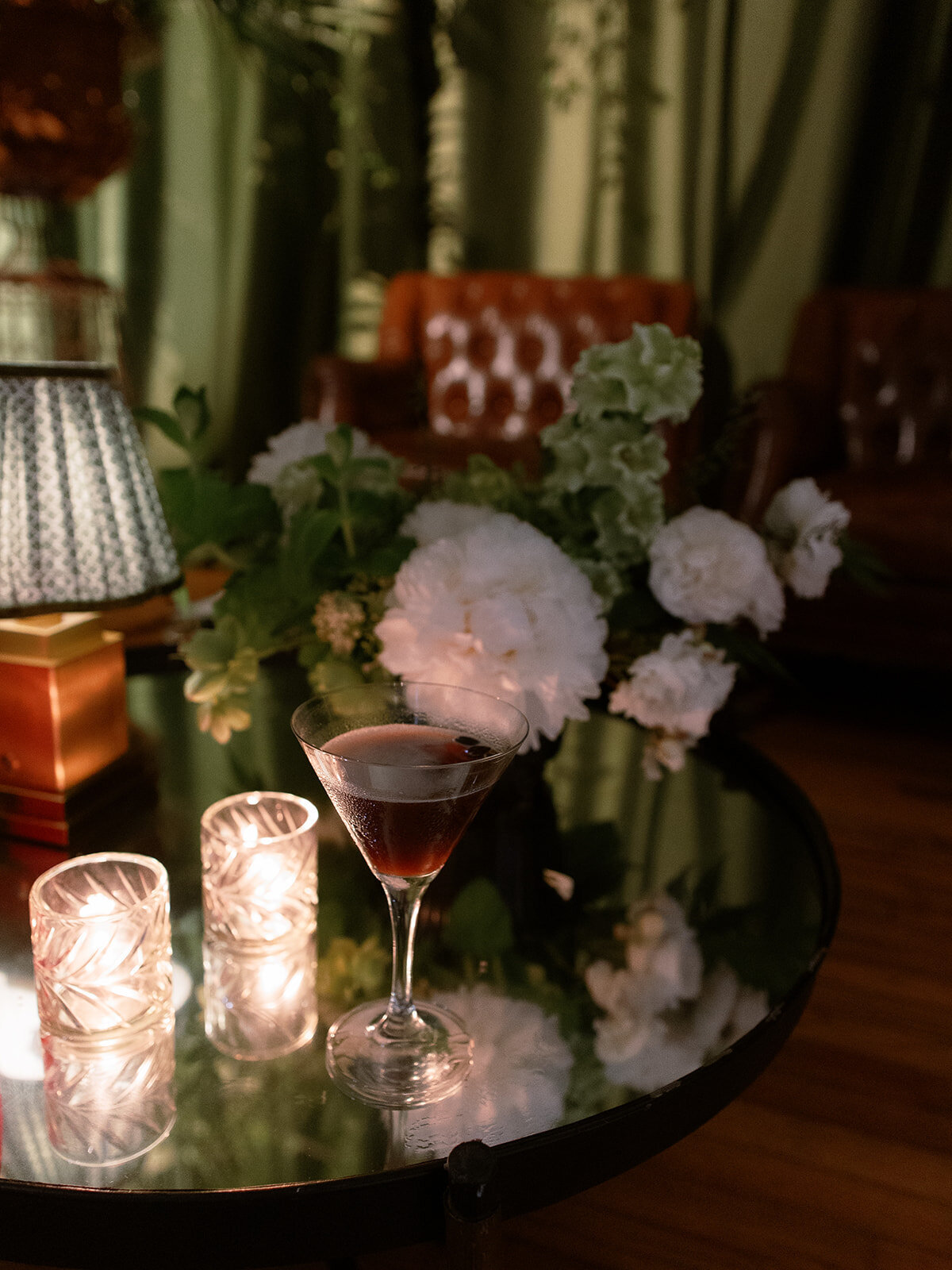 Classic Charleston Wedding with green & white at Hibernian Hall by Sarah Bradshaw 0213