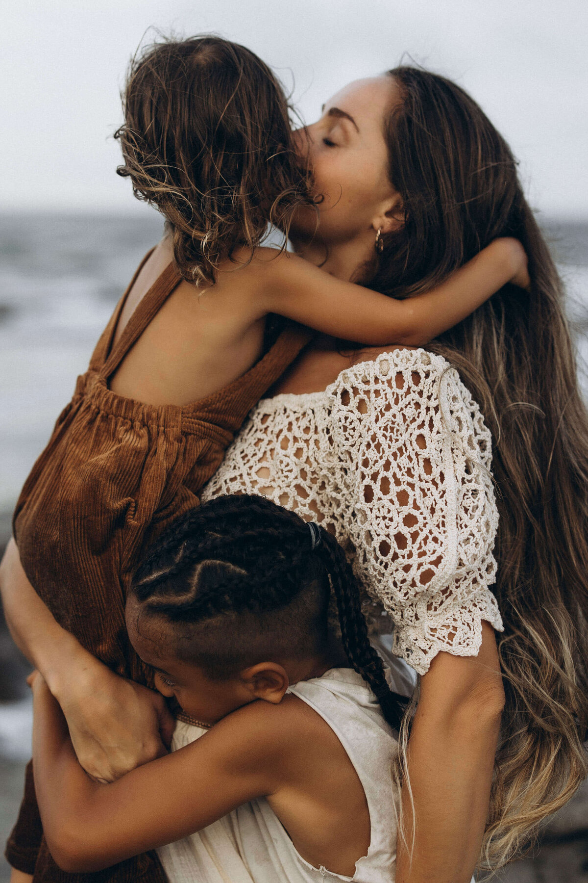 mother and her two kids