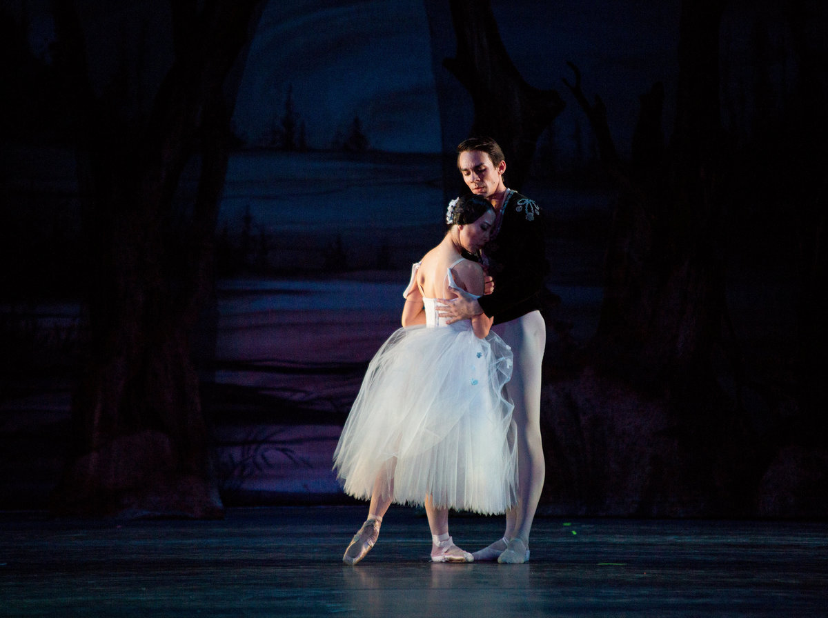 38_Giselle_20Oct_2015_OKCBallet_JanaCarson