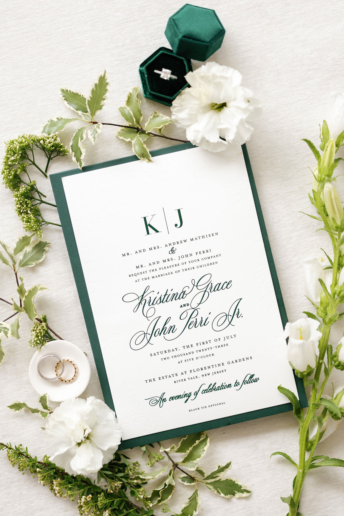 modern-emerald-green-floral-monogram-wedding-invitation-invite-enza-events