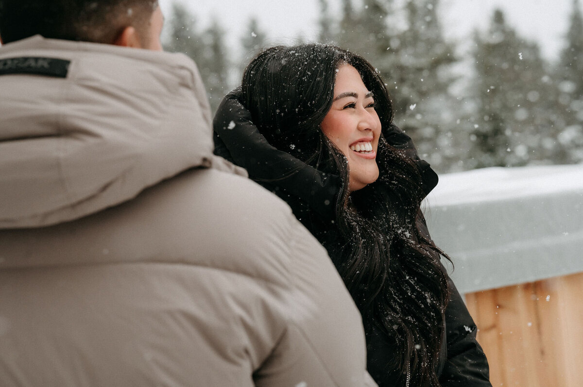 S-R_Winter-Elopement-Quebec-34