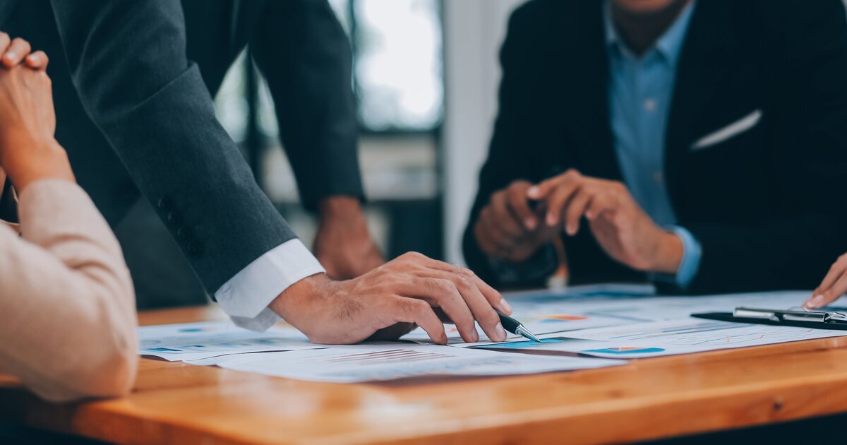 droit de la construction, marché public, contrats publics, expertise et assurances,, domanialité, collectivité territoriale, fonction publique