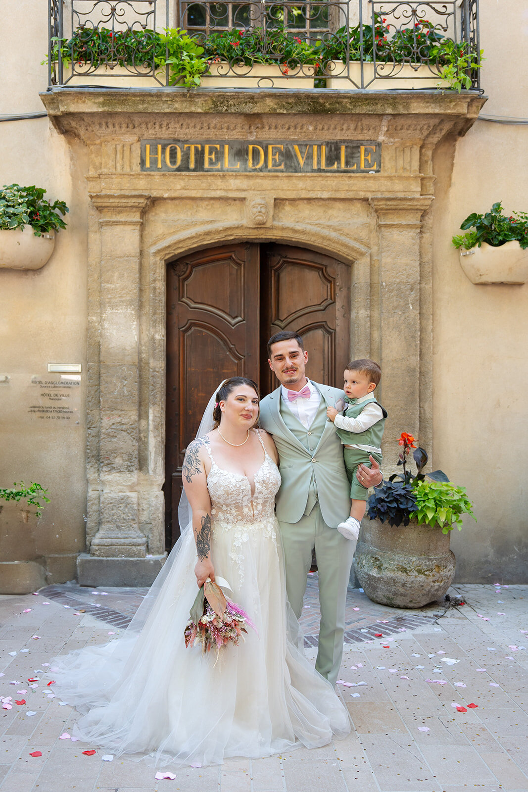 mariage-en-provence-couple-maries83