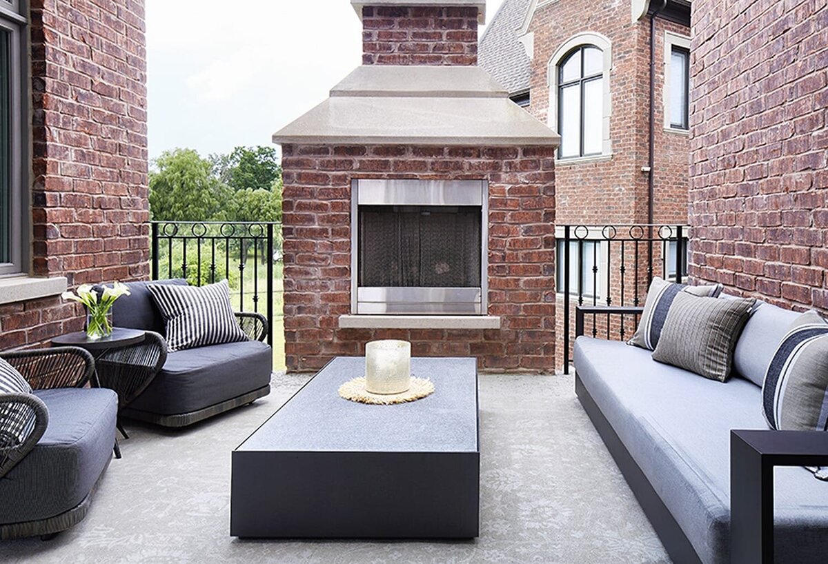 OutdoorSeatingArea