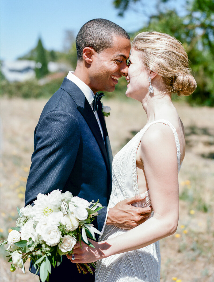 napa-wedding-photographers-dejaureguis-erin-courtney-st.francis.winery-0115