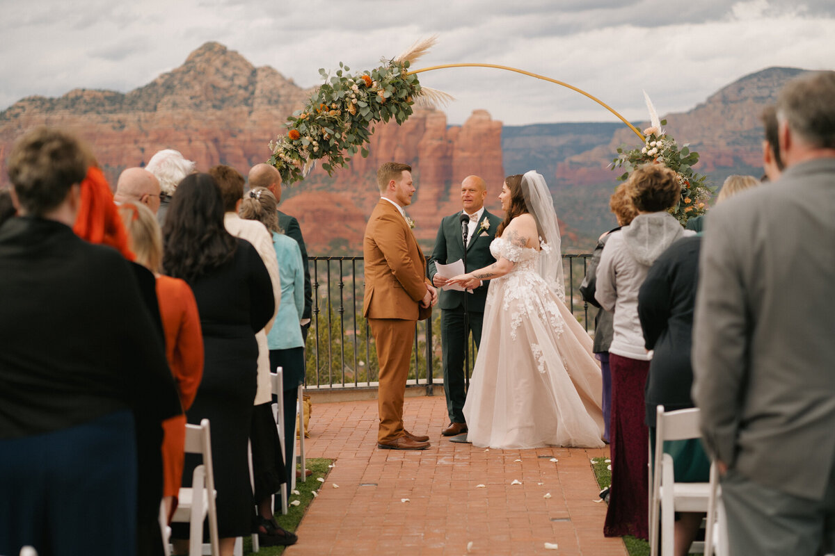 Sarah Folkers Photo Sedona Sky Ranch Lodge wedding-23