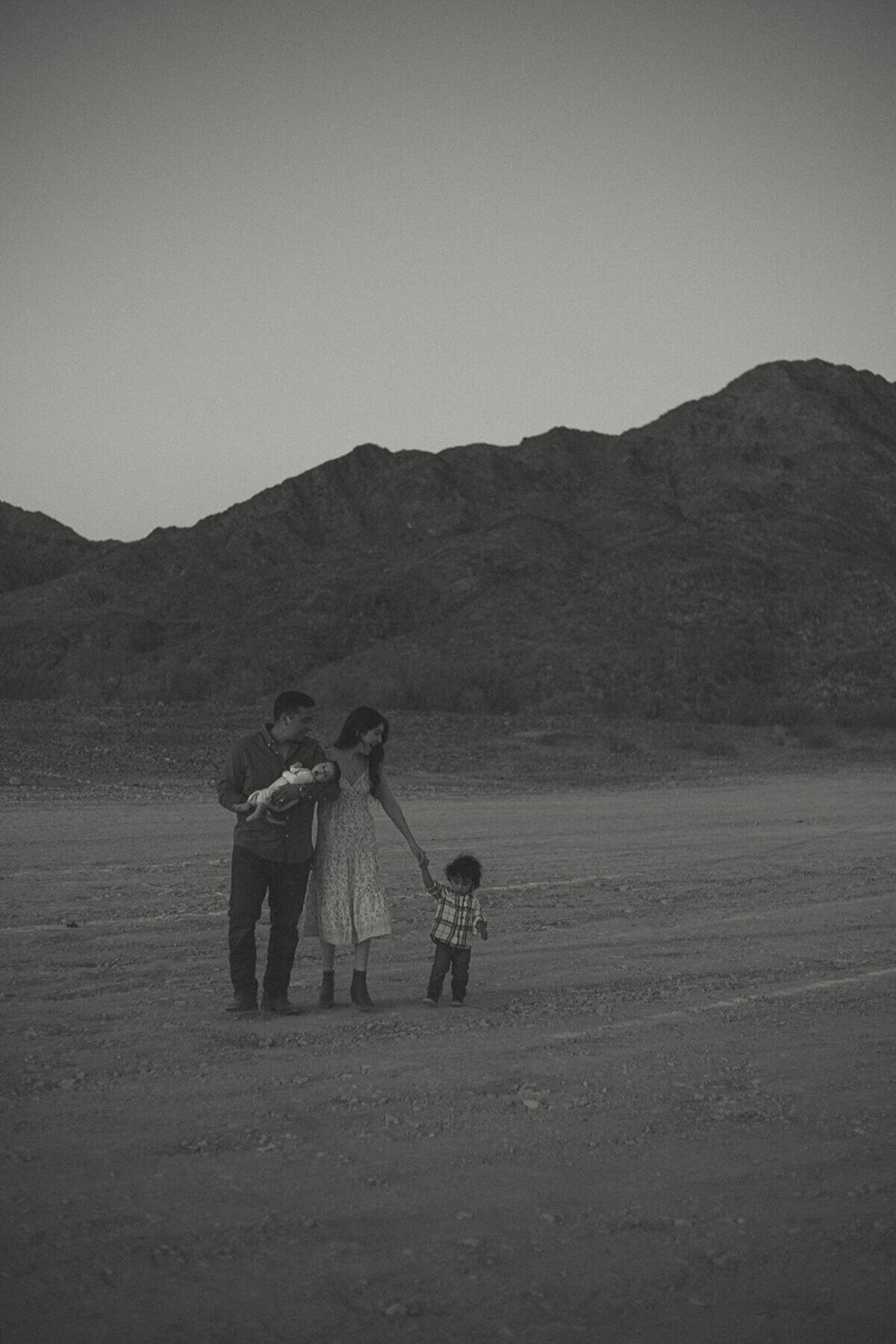 outdoor-family-photos-yuma-23