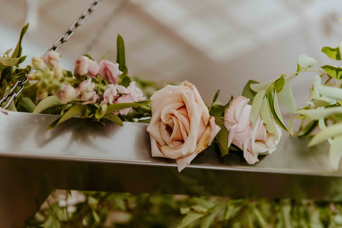 WHIMSICAL-GARDEN-WEDDING-SAVANNAH-BOTTLE-WORKS-BAREFOOT-ROYALTY-PHOTOGRAPHY112