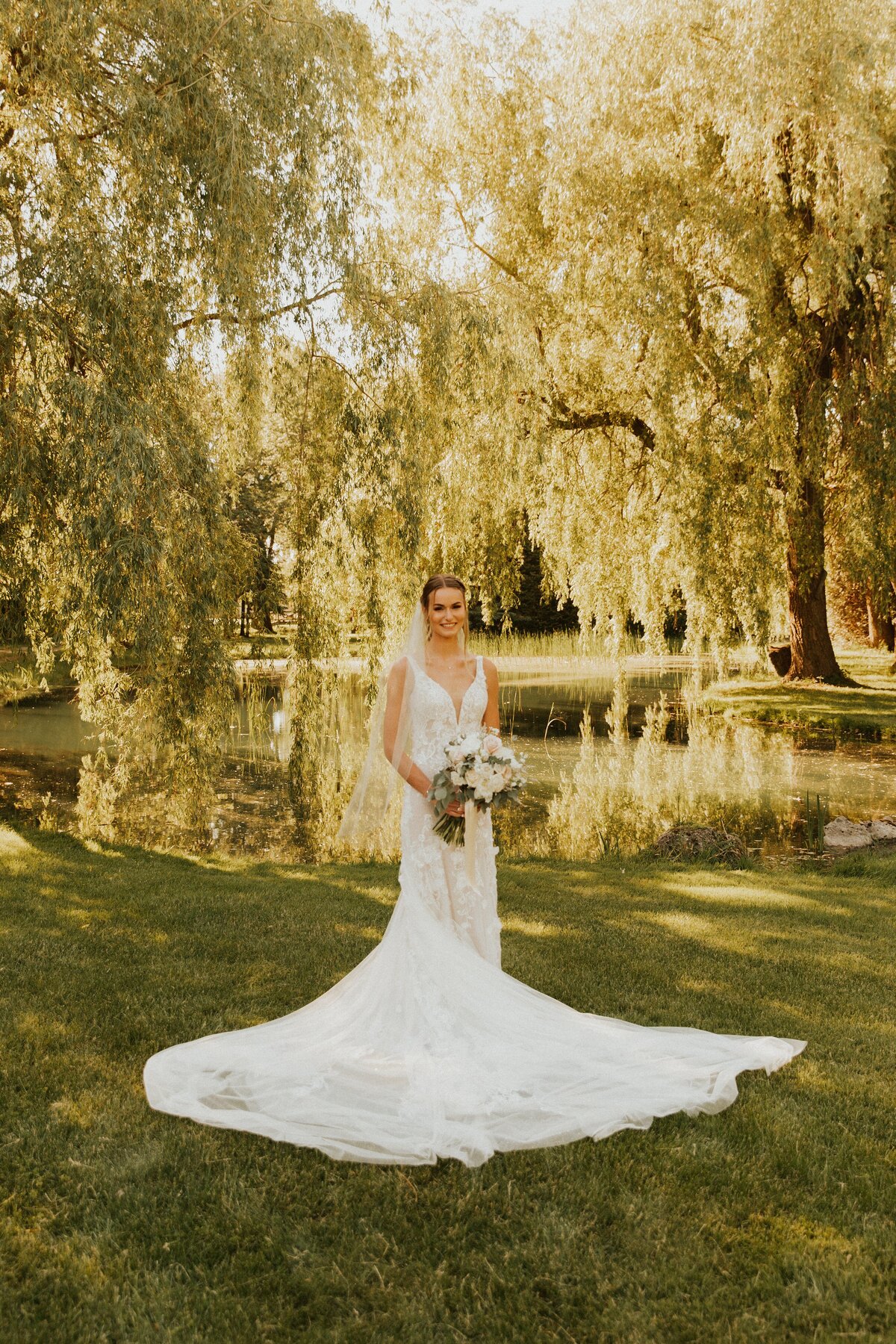 Elora-Wedding-Couple-21