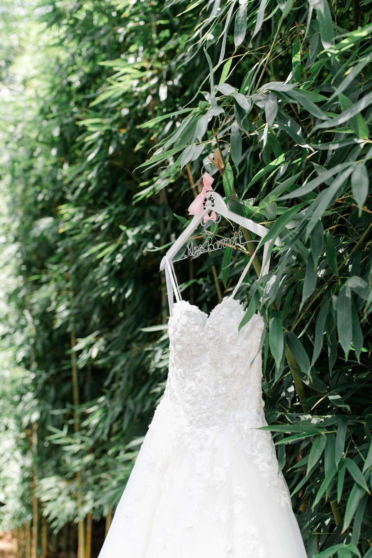 erica-lauren-photography-turnbull-barrett-primrose-cottage-wedding-getting-ready-aug-02-2020-79