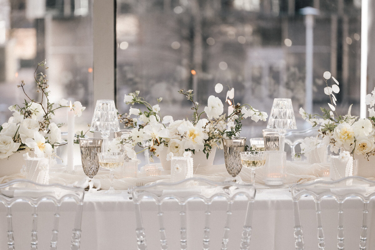 Monochromatic-Luxury-Wedding-Photography-Wintergarden-Pittsburgh-8707