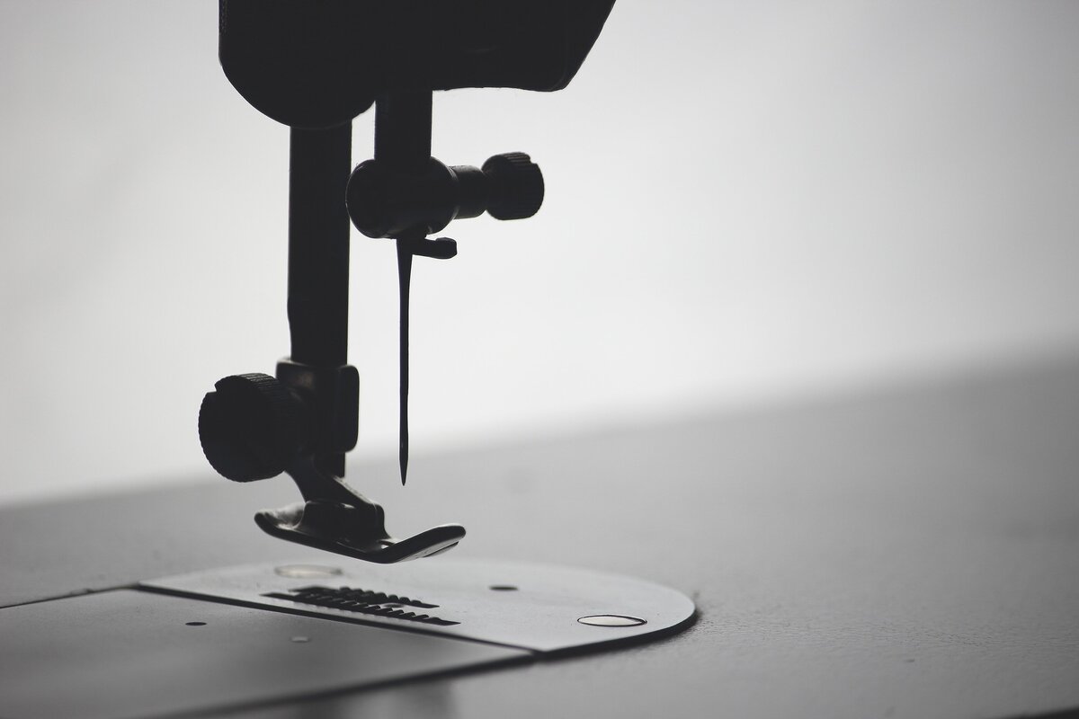 5291255-sewing-needle-sewing-machine-silhouette-textile-work-detail-sew-abstract-free-images