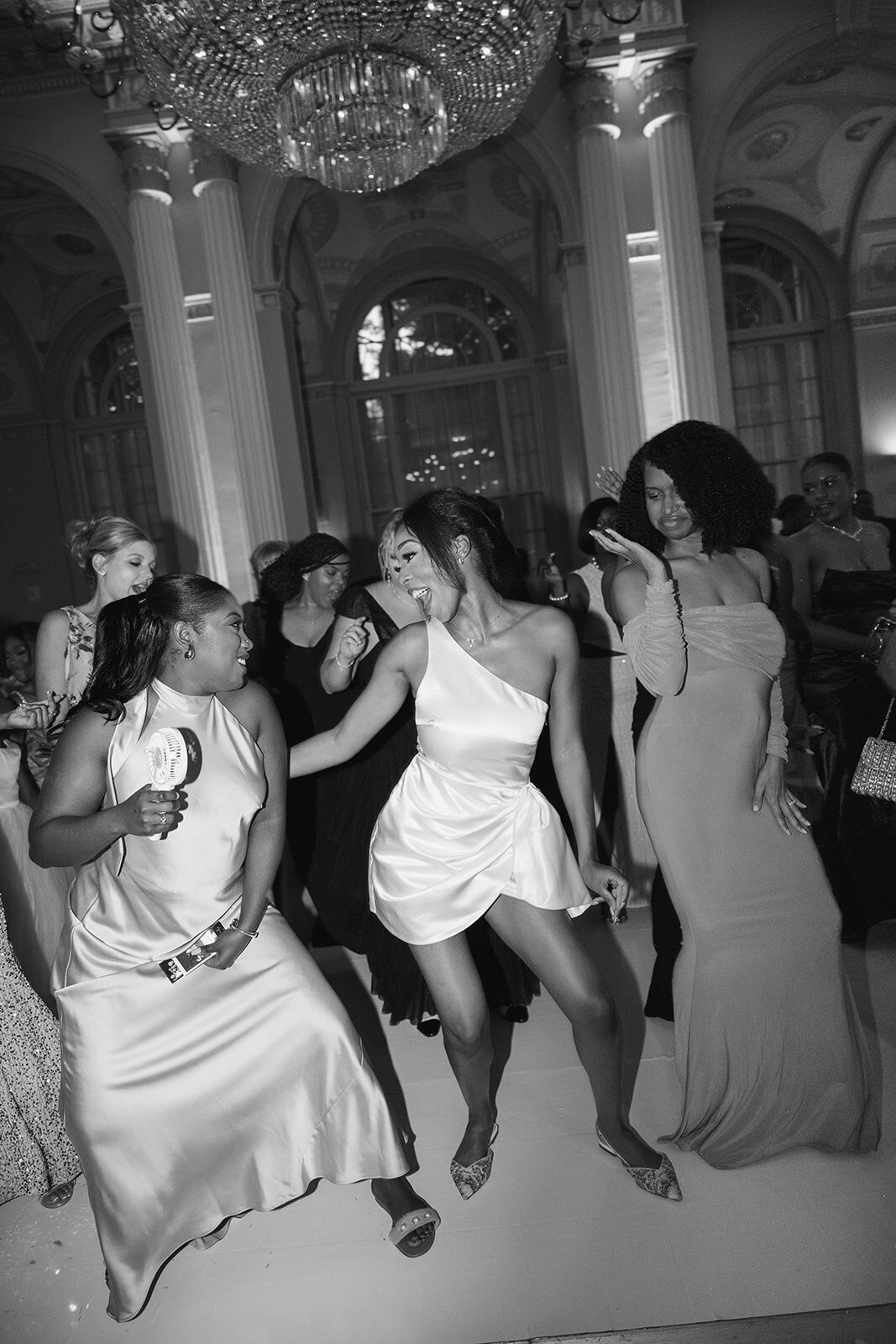 Biltmore-Ballrooms-Atlanta-Wedding-Olivia-Alan-by-Kiyah-C-Photography-1079