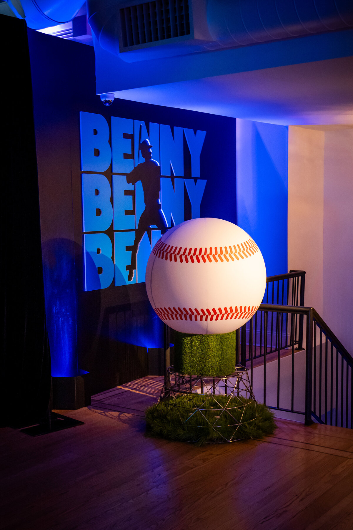 250111_Benny-1000