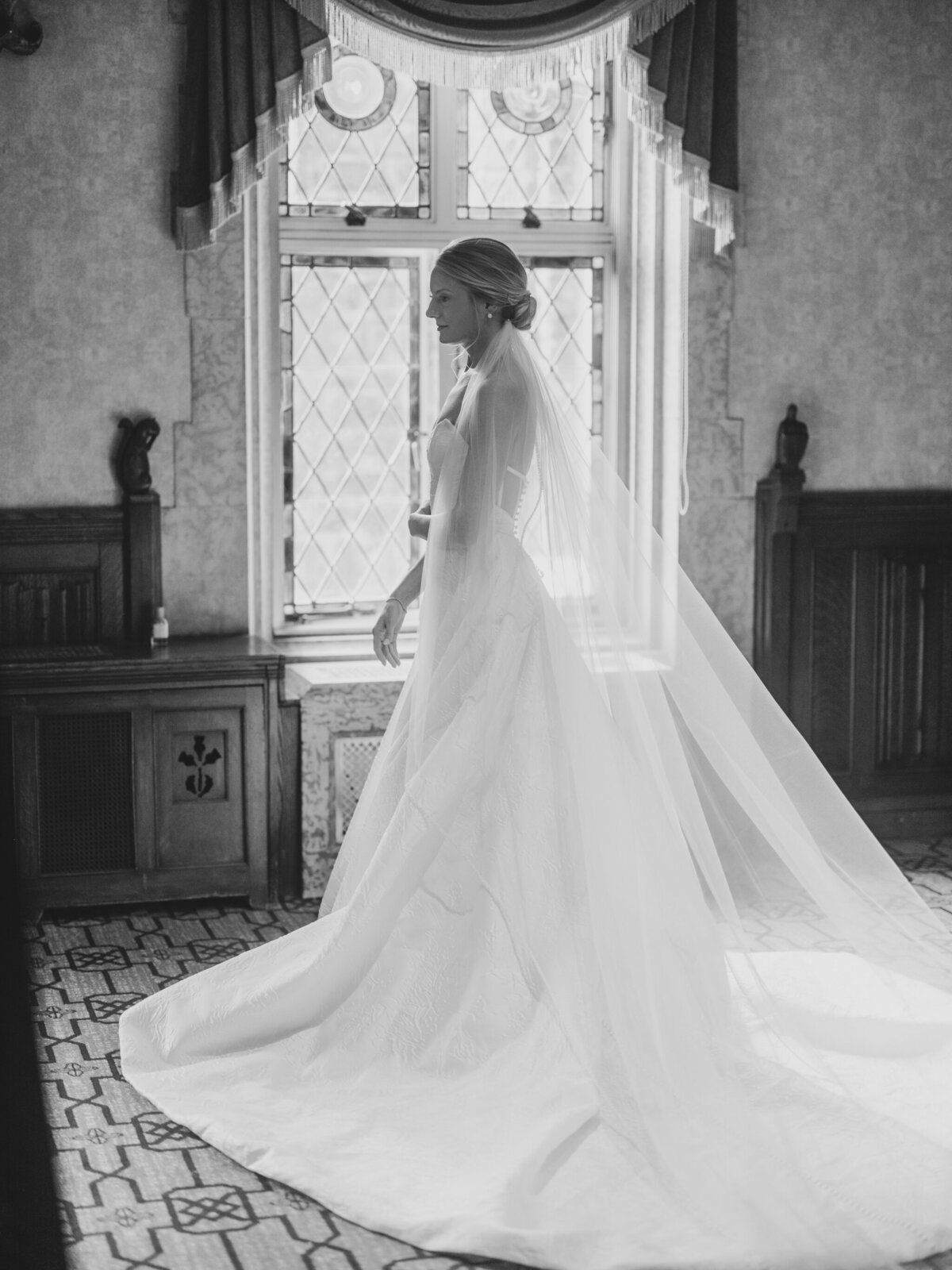 calgary_wedding_photographers_fairmont_banff_springs_destination_wedding_nicole_sarah-15