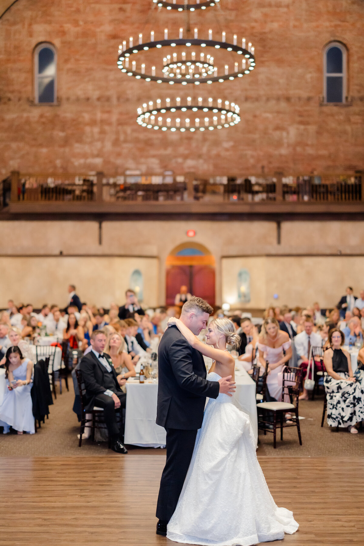 kasia-sickau-wedding-photographer-grace-alex-monastery-event-center-cincinnati-ohio1N1A3009