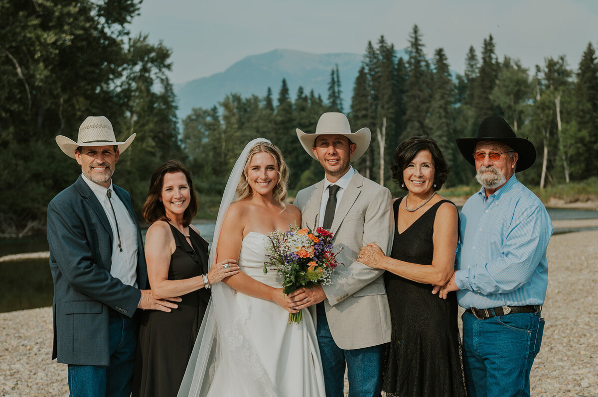 presley-gray-luxury-western-montana-wedding-7232