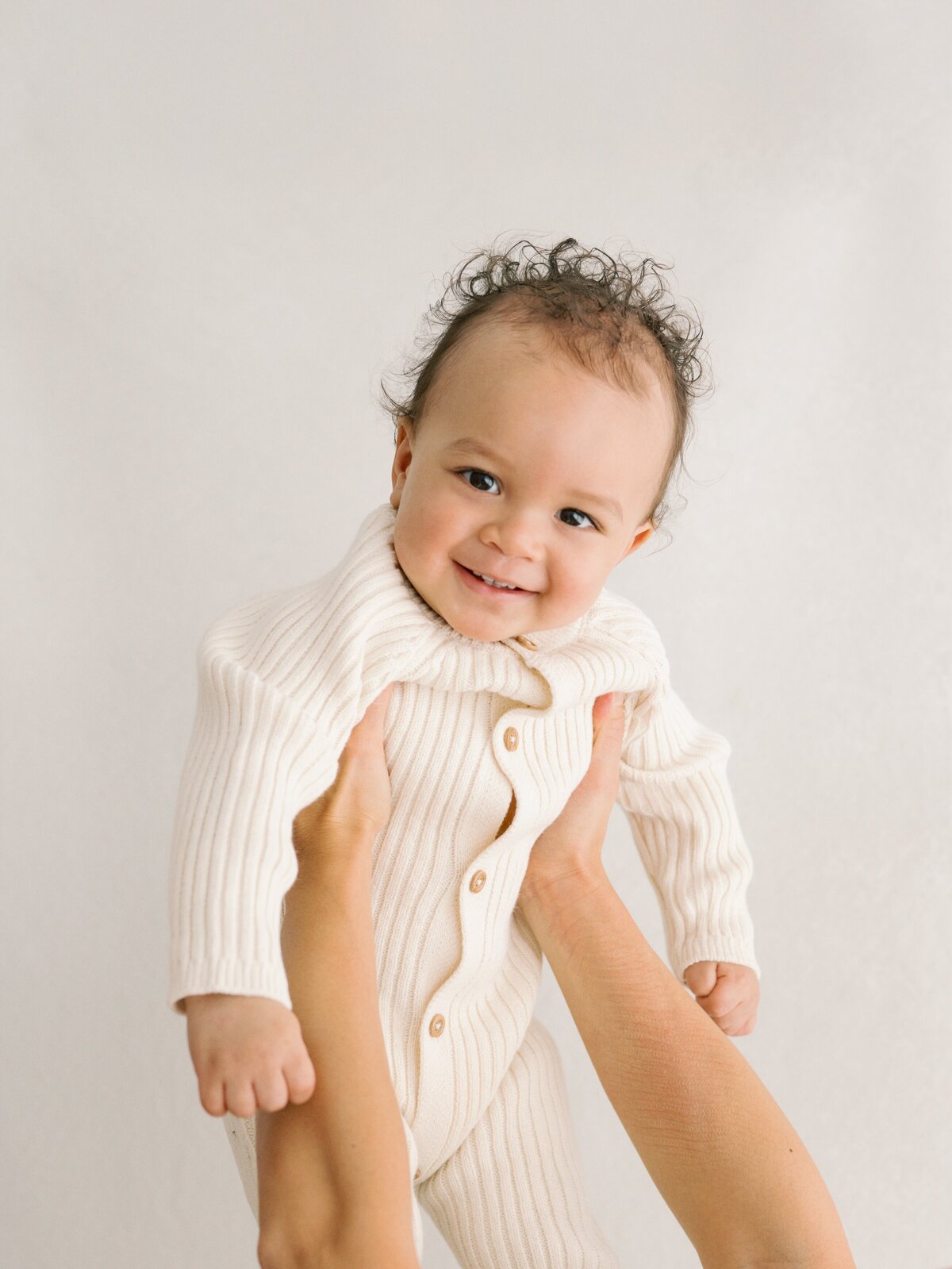 northern virginia photography studio family photo one year baby milestone photo