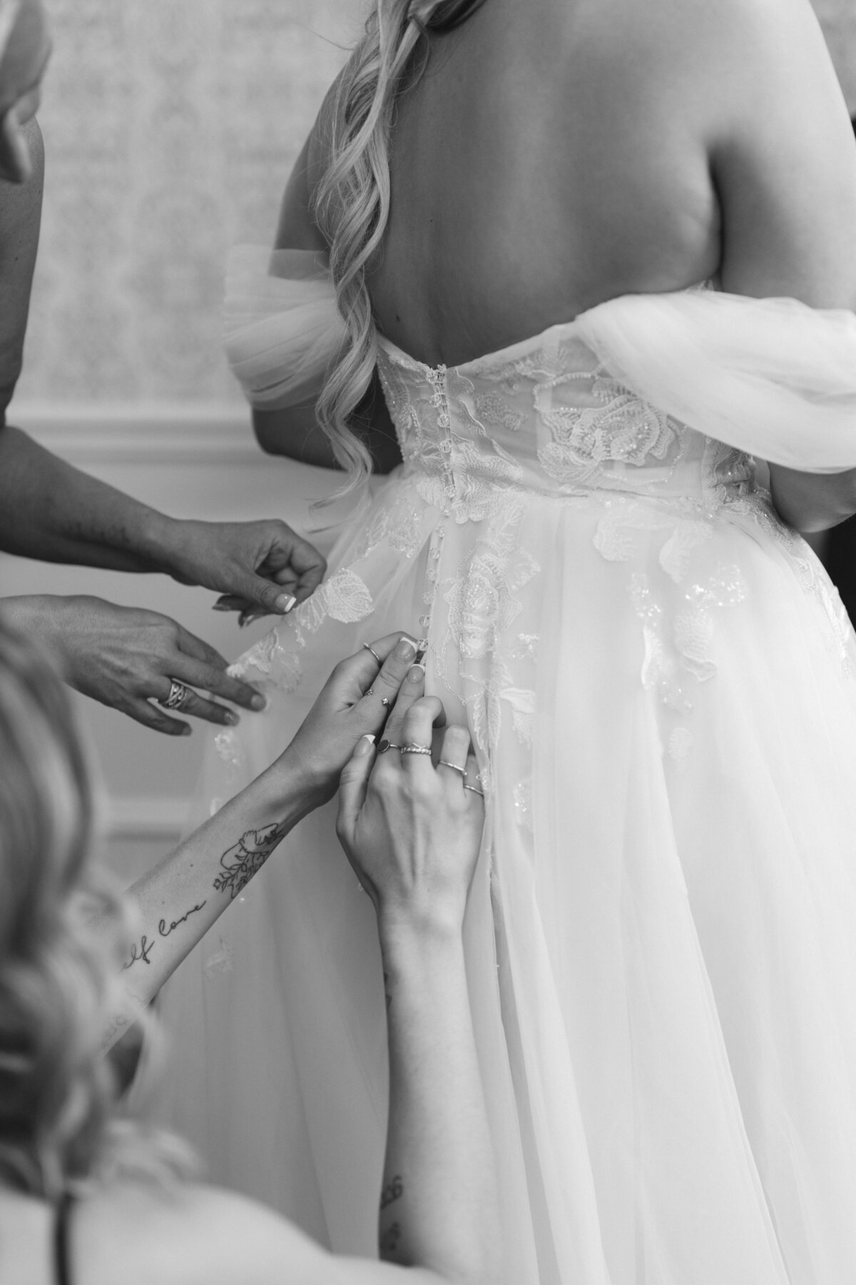 Kylie+TommyOldeMillInnWedding-49