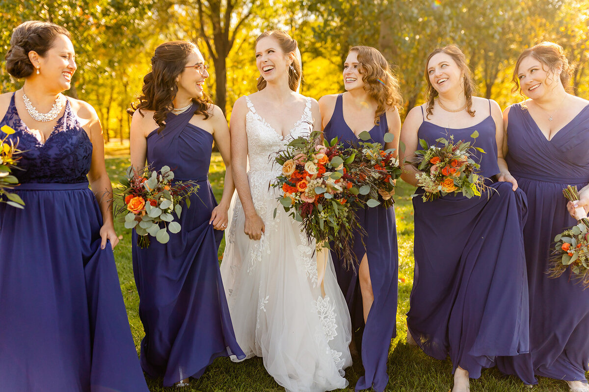 bridesmaids-bride-blue-dresses-autumn-fall