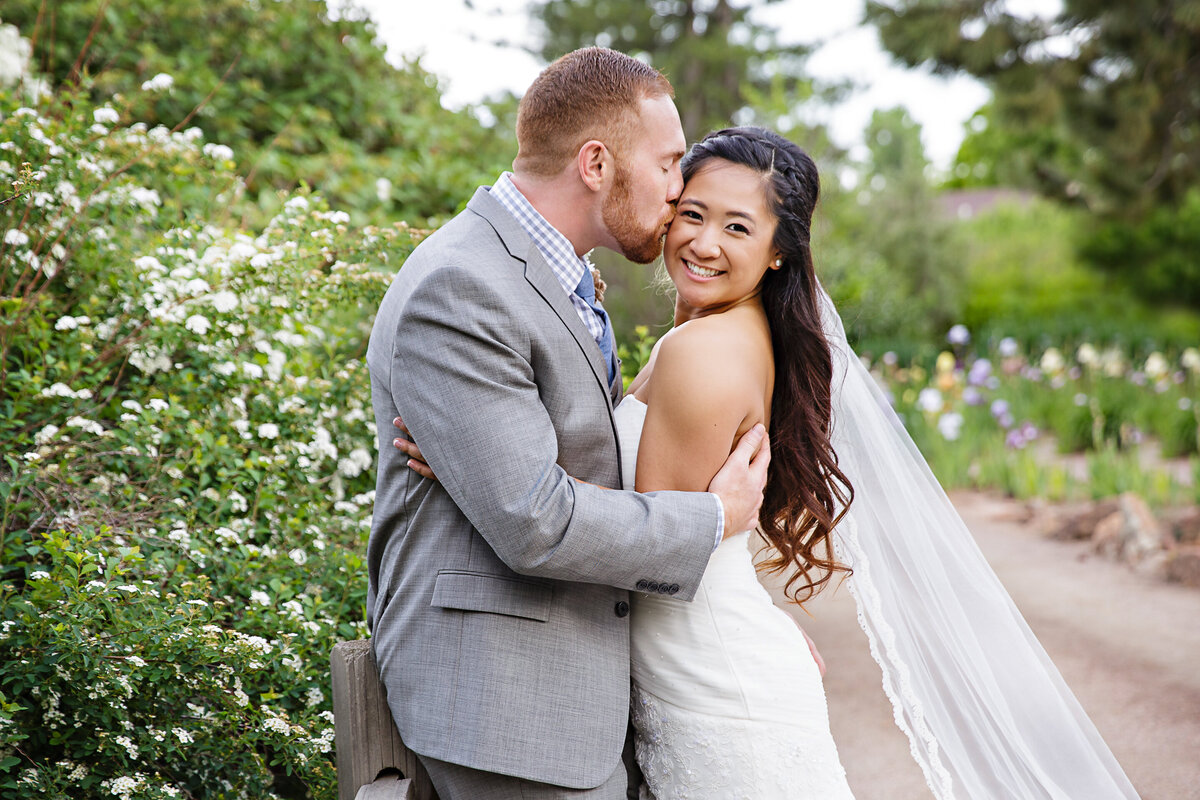 spring-wedding-photography-hudson-gardens-littleton-colorado