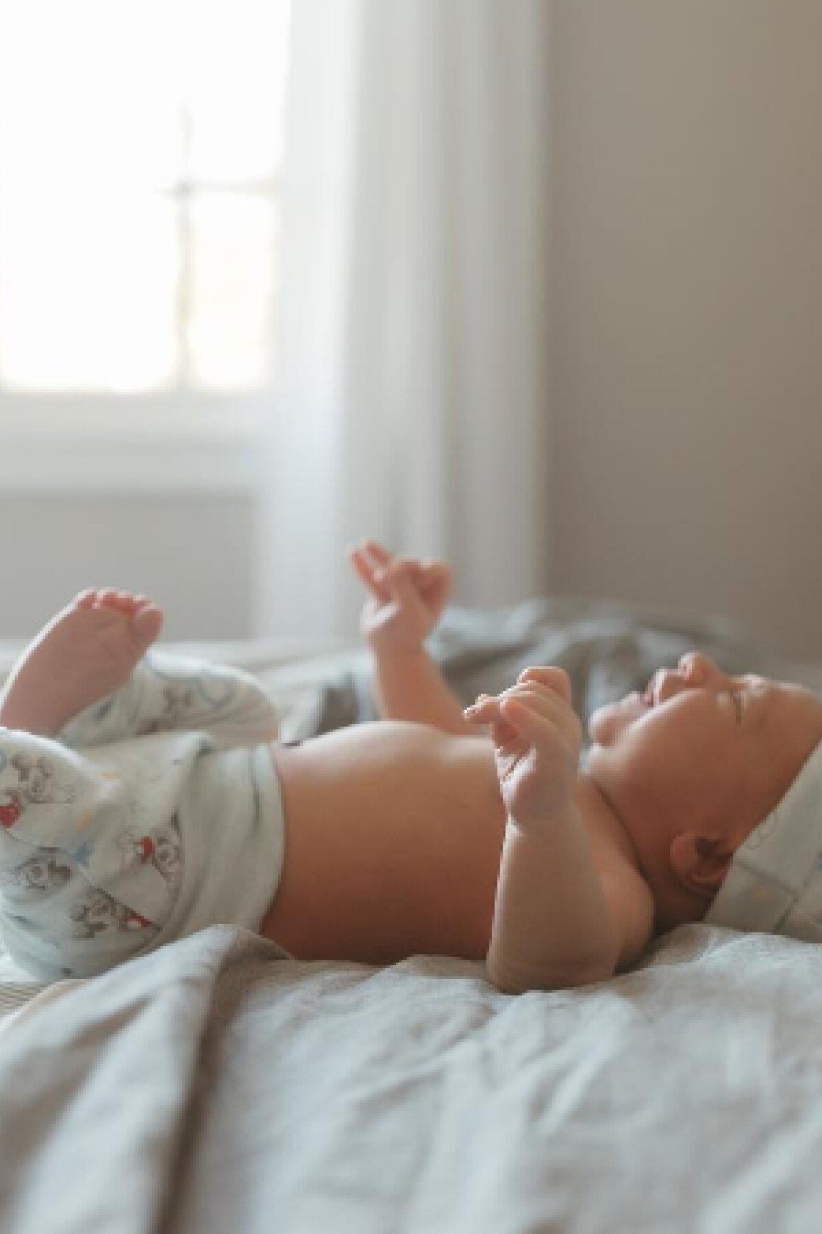 Newborn-Bliss-in-Morning-Light