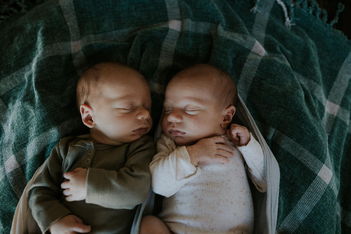 twin-newborn-babies- melbourne