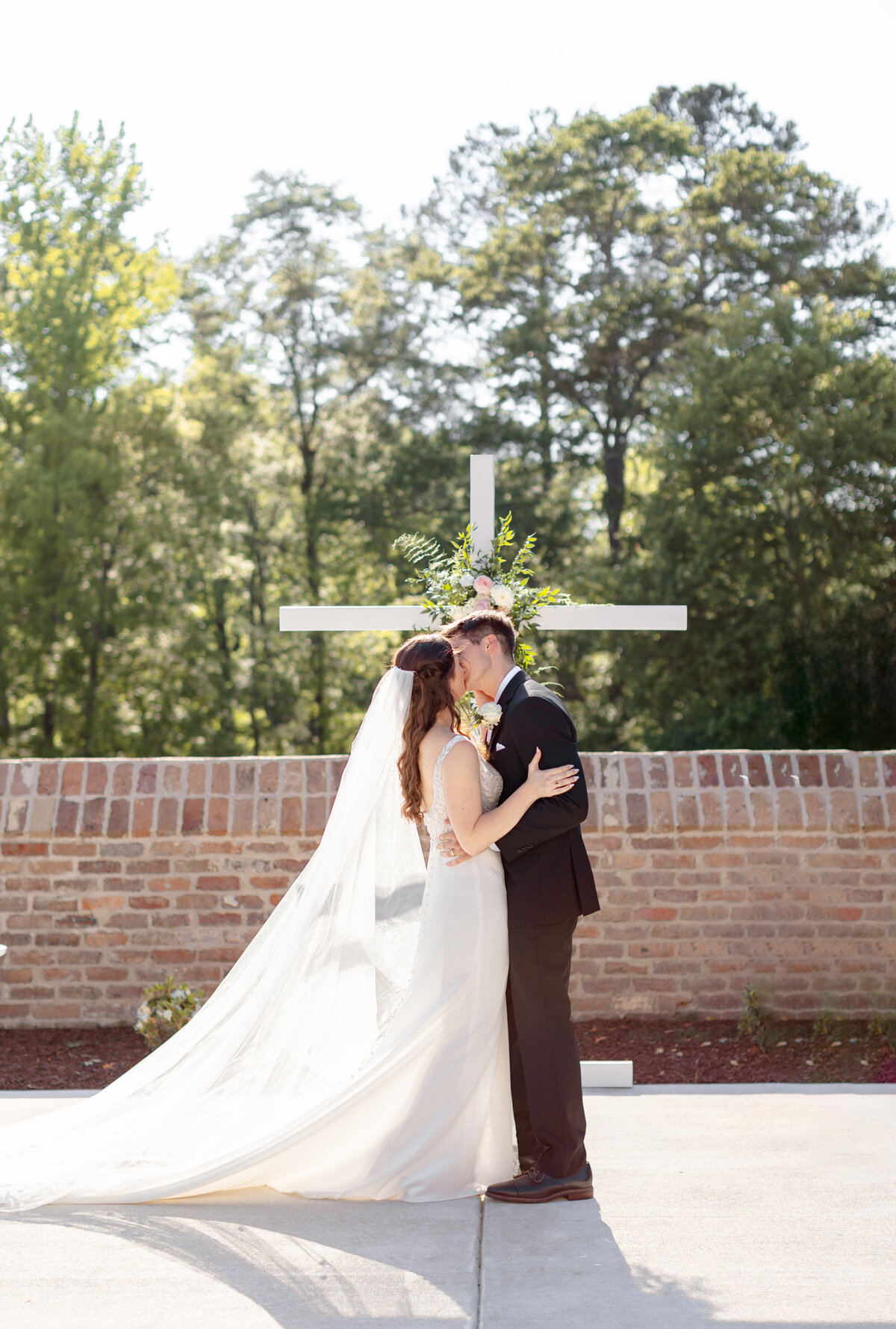 Classy-Editorial-Wedding-Oxbow-Estate-Clayton-North-Carolina-LB1-168